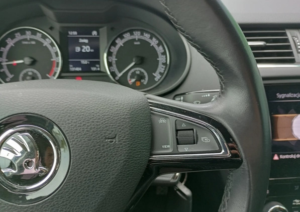 Skoda Octavia cena 57900 przebieg: 131271, rok produkcji 2019 z Ustroń małe 466
